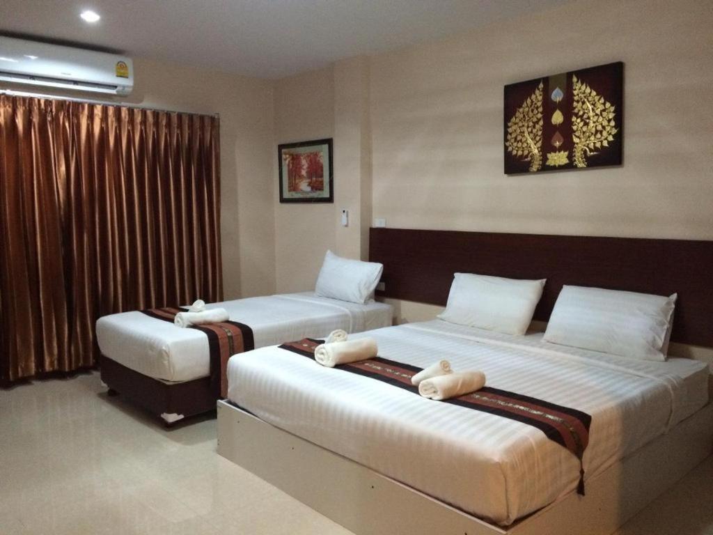 Le Parc Wangnang Hotel Пхитсанулок Экстерьер фото